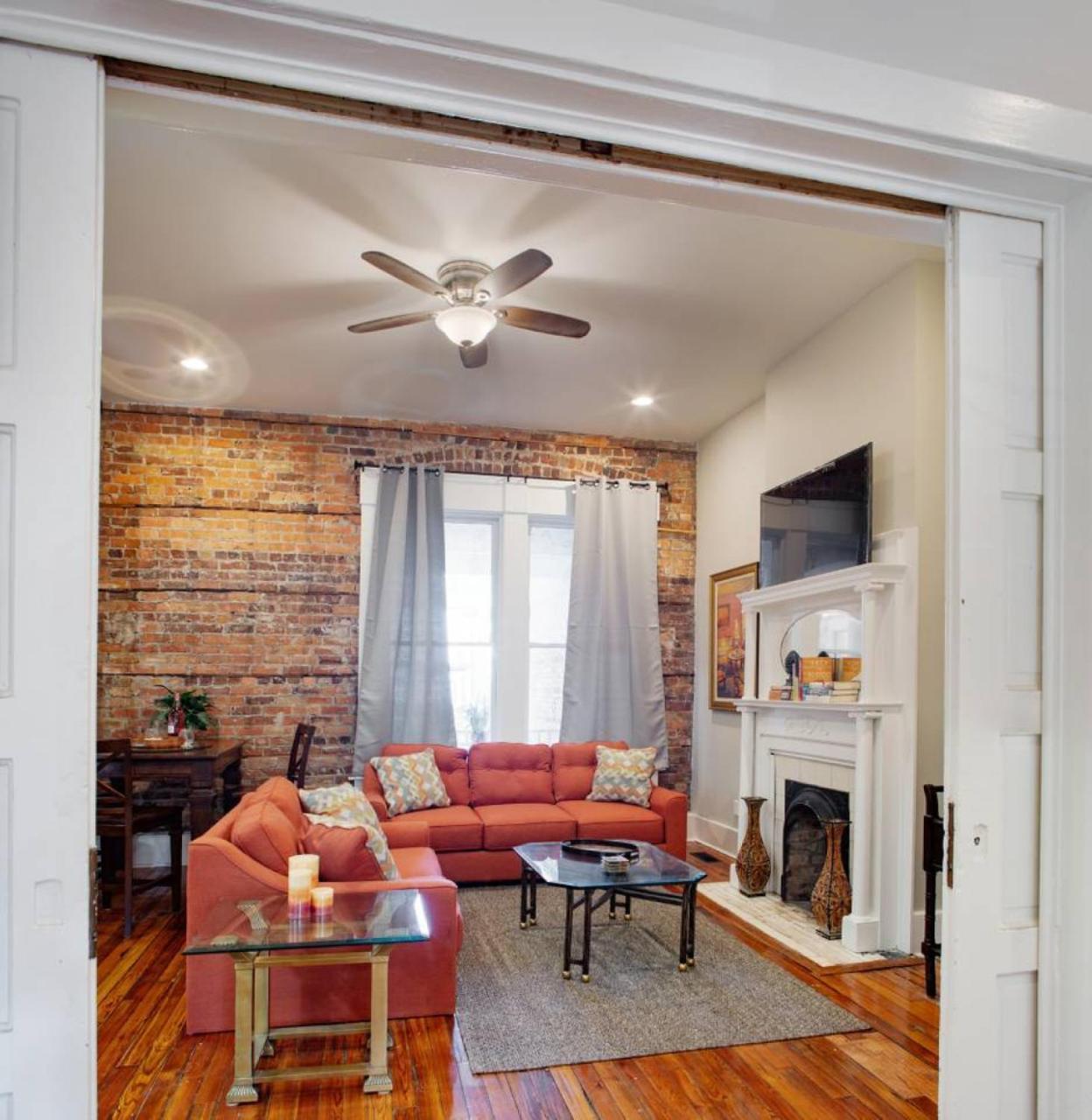 薩凡納416A Waldburg St - Newly Renovated 1920'S Historic District Apt公寓 外观 照片